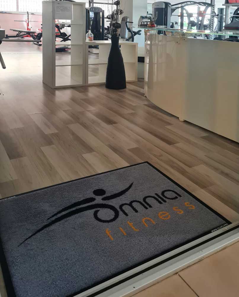 Zerbino con logo per palestra Omnia Fitness