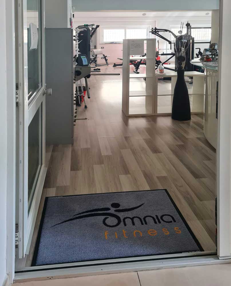 Zerbino con logo per palestra Omnia Fitness