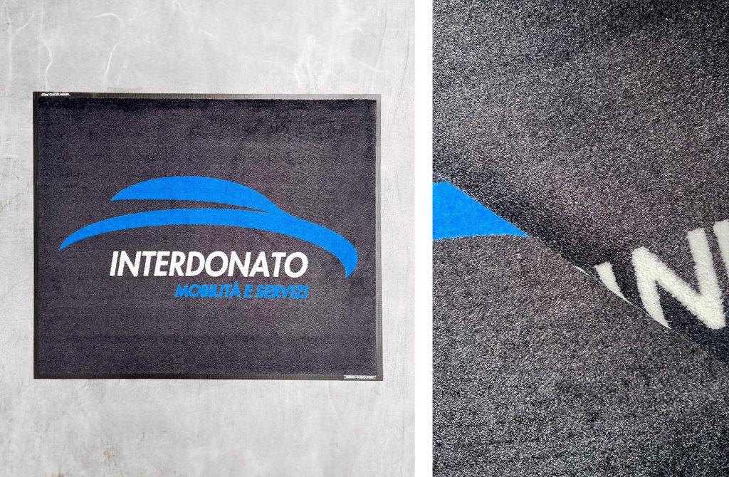 tappeto-interno-logo